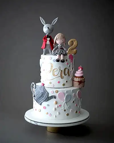 Alice Harikalar Diyarında Pastası