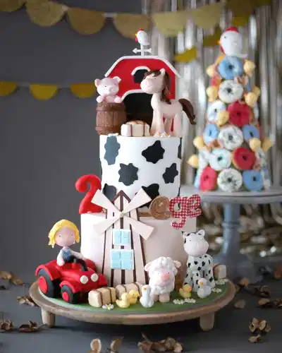 çiftlik pasta – traktör ve hayvan figürlü erkek pastası