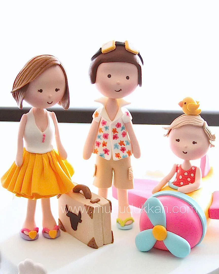 aile pasta – tatil temalı renkli doğum günü pastası