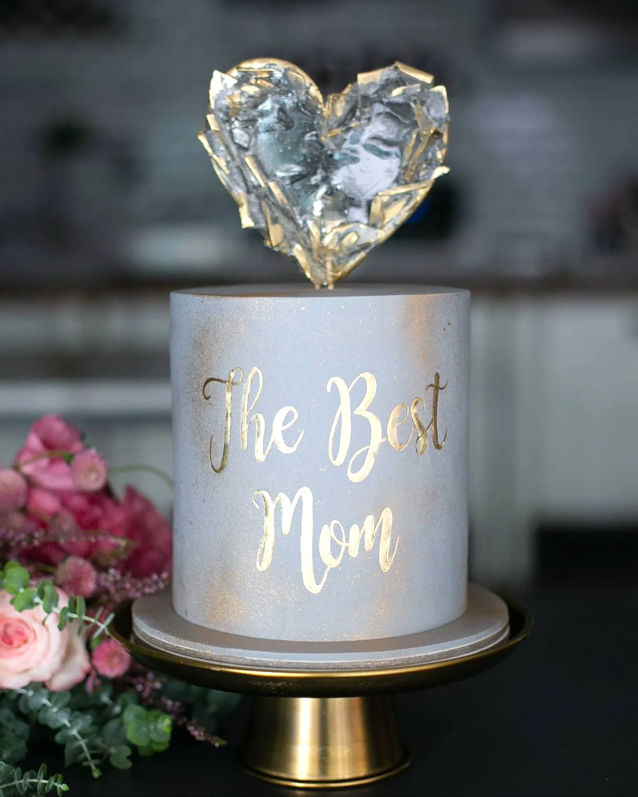 anne pasta – kalp temalı anneler günü pastası