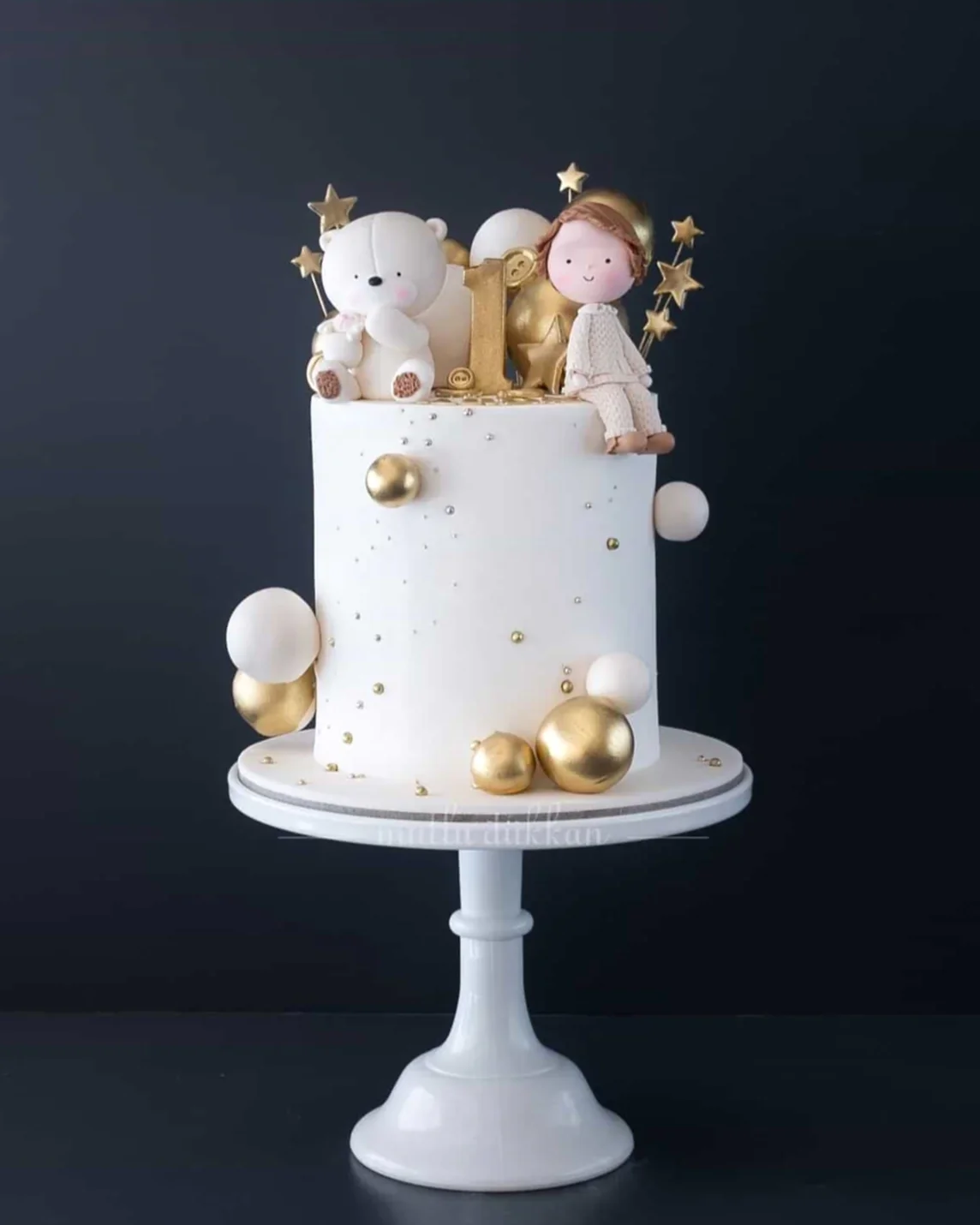 ayı pasta – top süslemeli 1 yaş doğum günü pastası