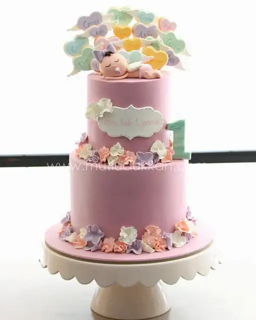 bebek pasta – çiçek ve kalp süslemeli 1 yaş kız pastası