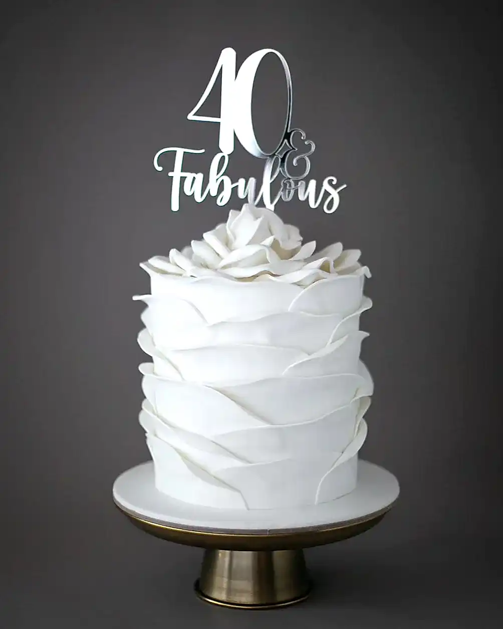 beyaz pasta – 40 yaş kadın doğum günü pastası