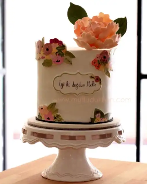çiçek pasta – somon çiçekli zarif kadın doğum günü pastası
