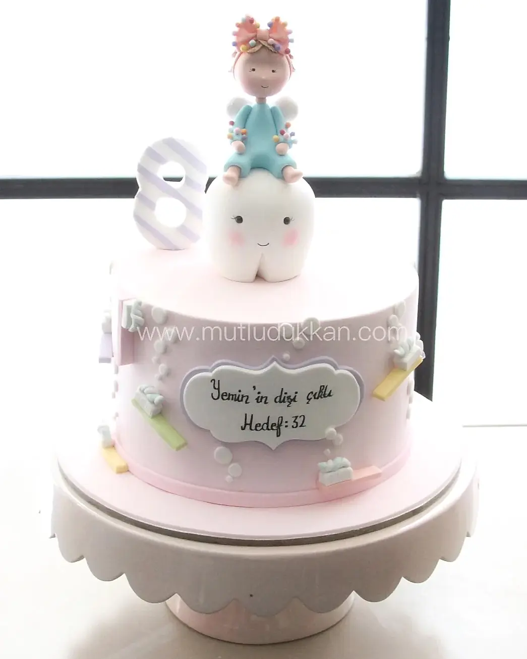 diş pastası – diş çıkarma temalı kız çocuk pastası