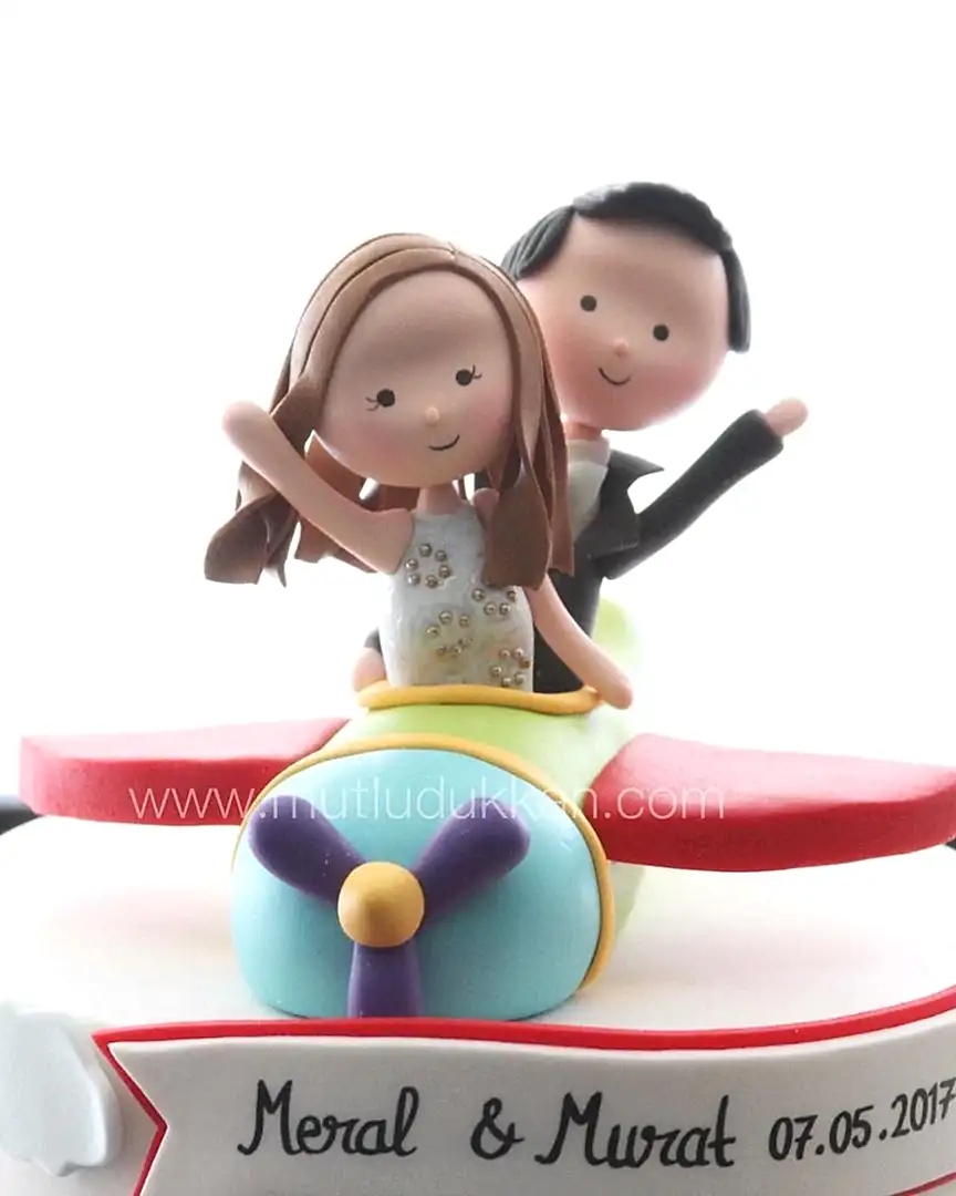 dugun pasta – dunya turu temali gelin damat figurli ozel tasarim