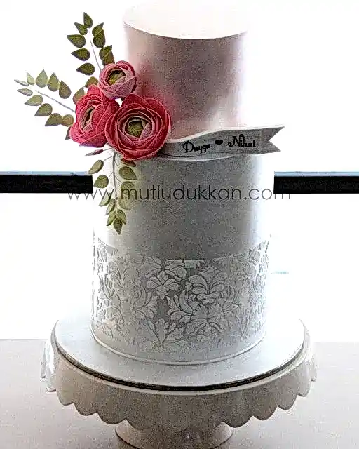 eren gül pasta – dantel desenli sedef renkli düğün pastası