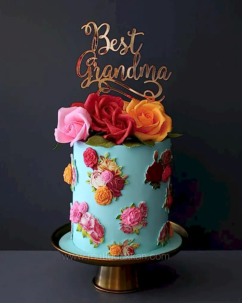 gül pasta – renkli çiçek süslemeli kız doğum günü pastası