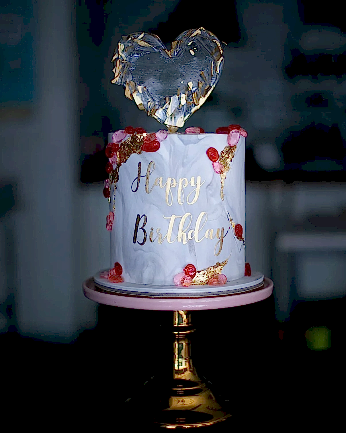 kalpli pasta – kız sevgiliye doğum günü pastası