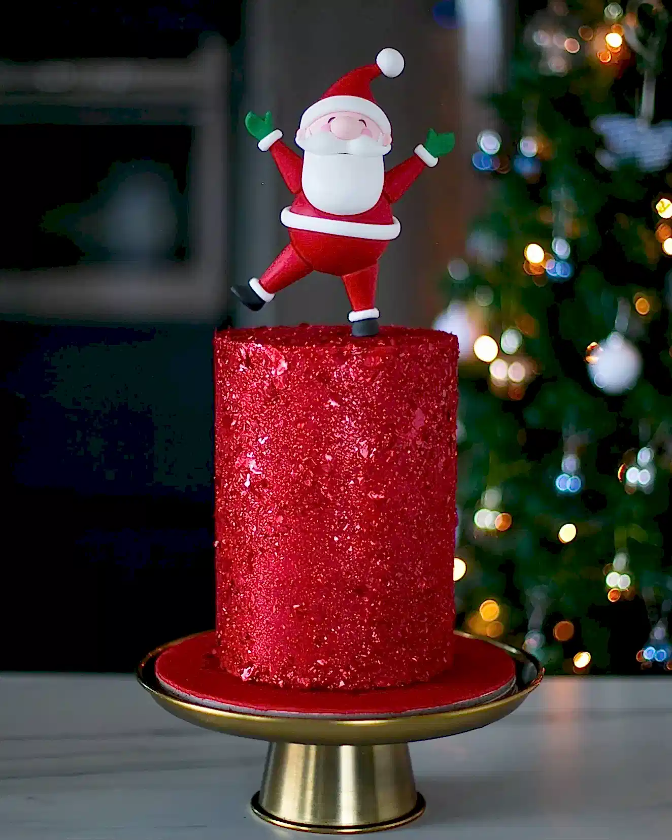 noel baba pasta – kırmızı ışıltılı yılbaşı temalı pastası