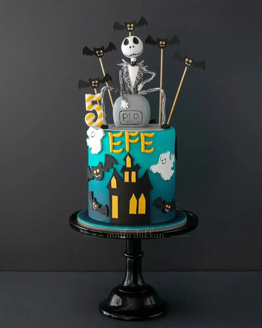 noel gecesi kabusu pasta - halloween pastası