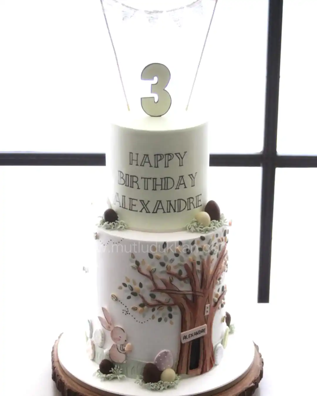 paskalya pasta – yumurta ve tavşan süslemeli çocuk pastası