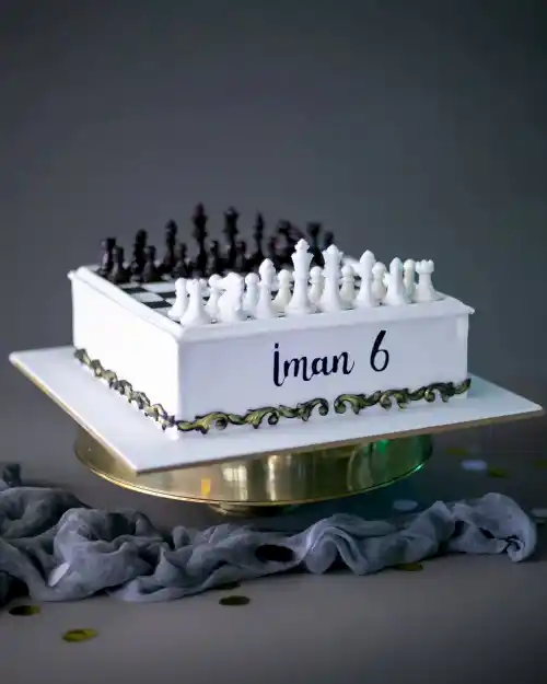 satranç pasta – strateji oyunu temalı doğum günü pastası