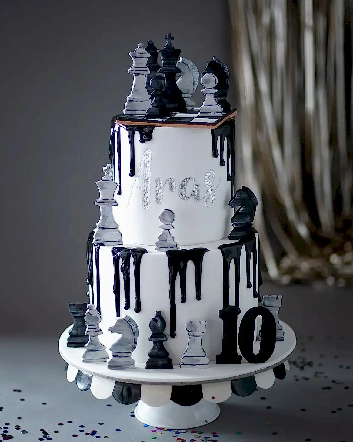 satranç pasta – oyun taşları ve satranç tahtası pastası