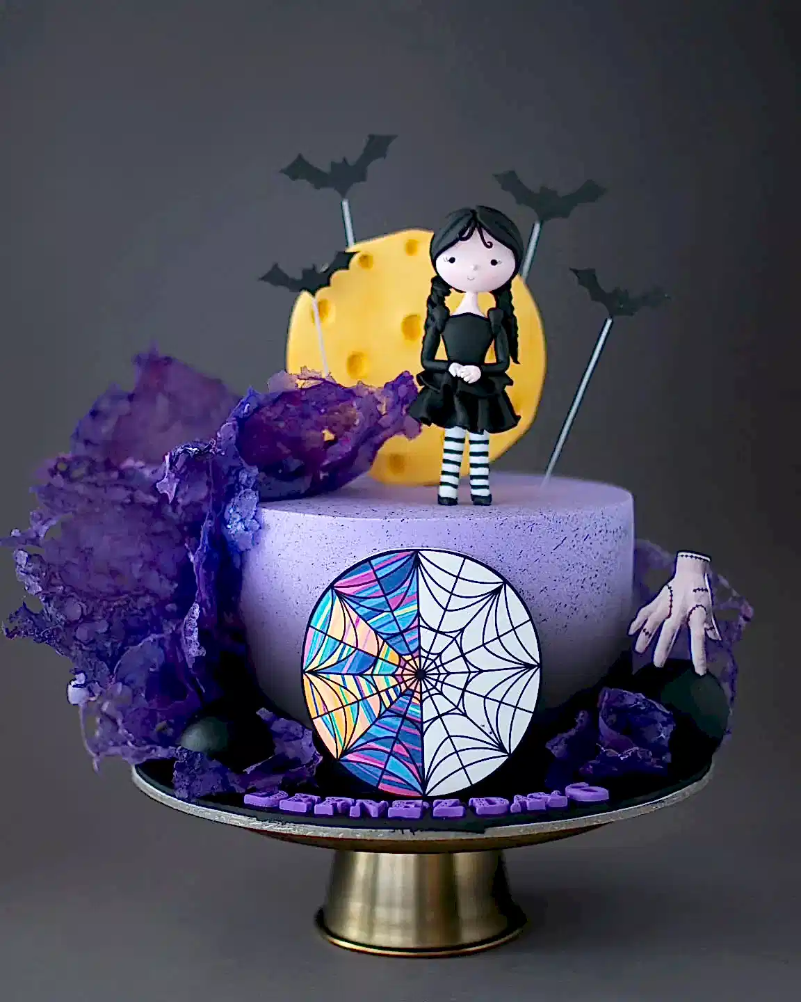 wednesday pasta – mor renkli kız doğum günü pastası