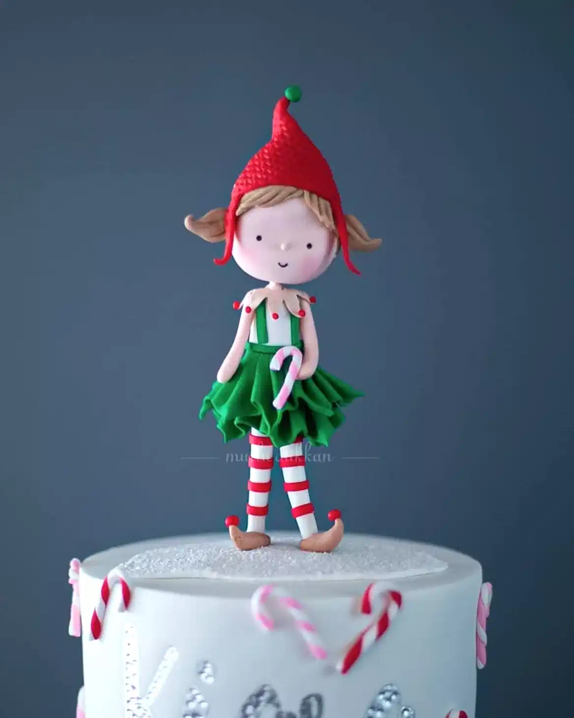 yılbaşı pasta – elf ve kardan adam temalı kız pastası
